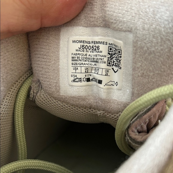 Merrell Beige and Green Hiking Boots - Picture 7 of 8